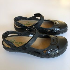 BLACK LEATHER NAOT RONGO 38